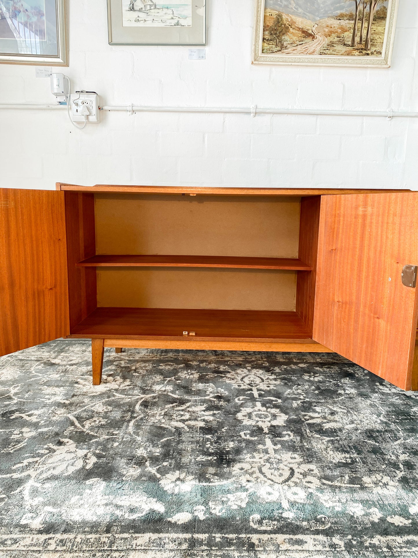 Frystark Sideboard