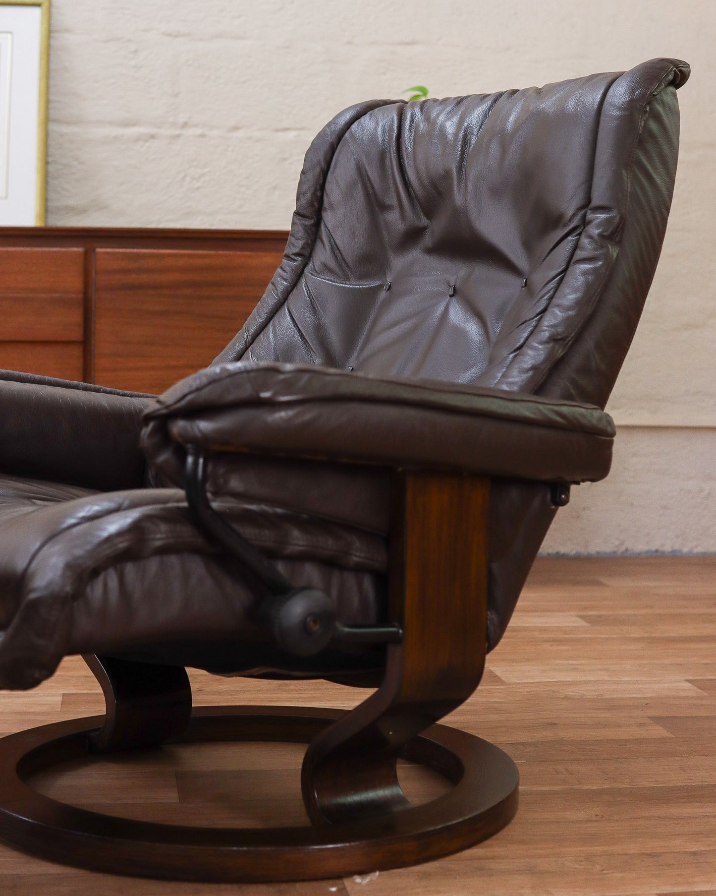 Scandinavian Ekornes Stressless Leather Recliner and Footstool