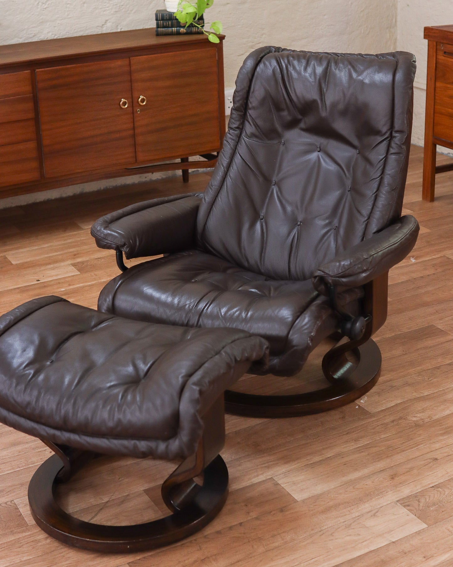 Scandinavian Ekornes Stressless Leather Recliner and Footstool