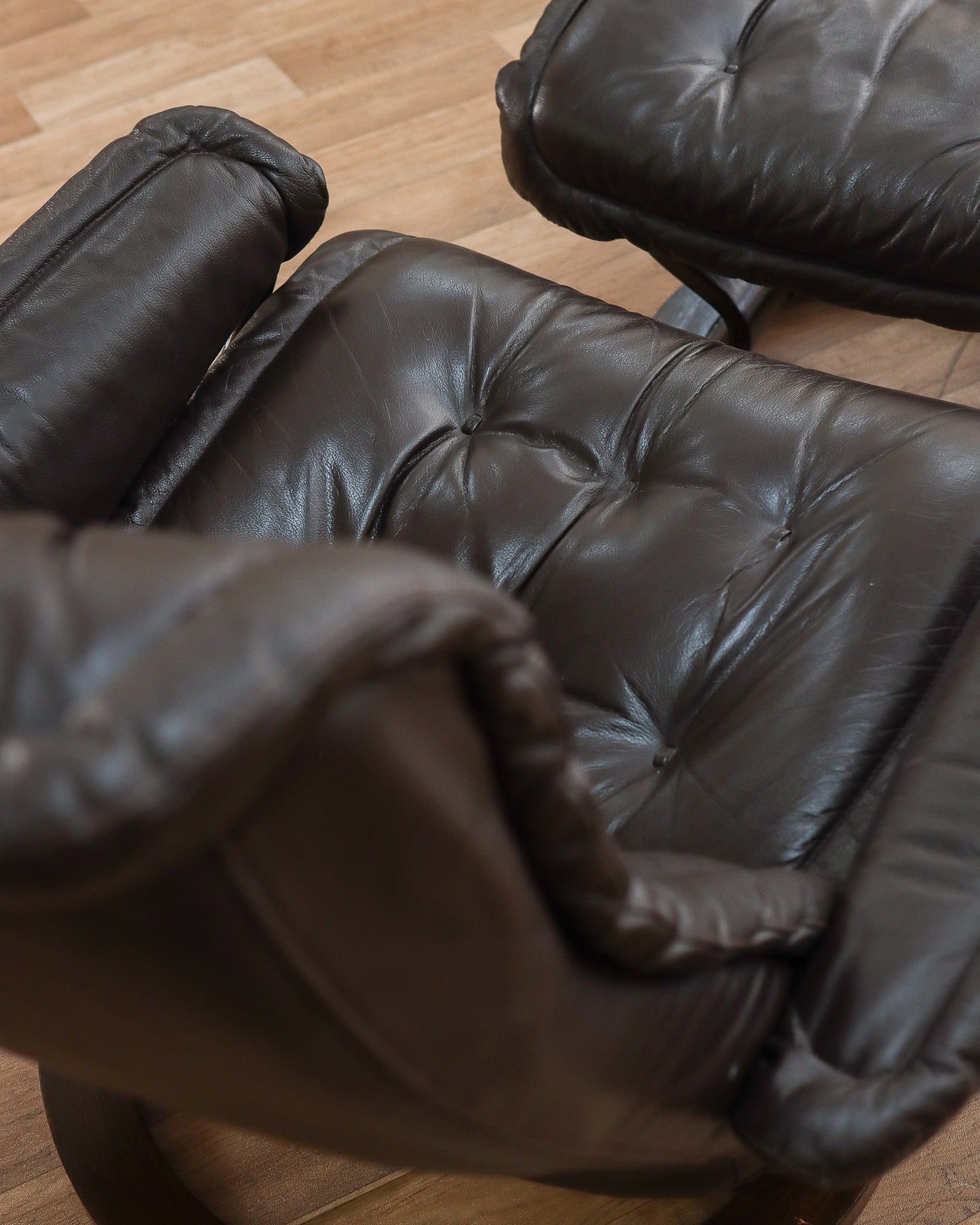 Scandinavian Ekornes Stressless Leather Recliner and Footstool