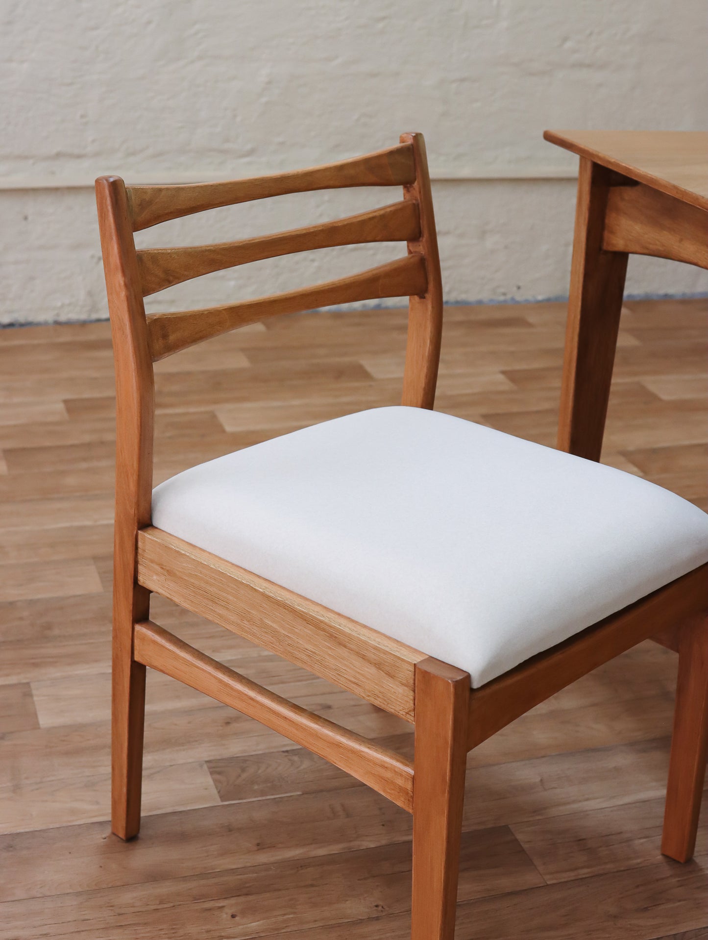 Erl Dining Chair