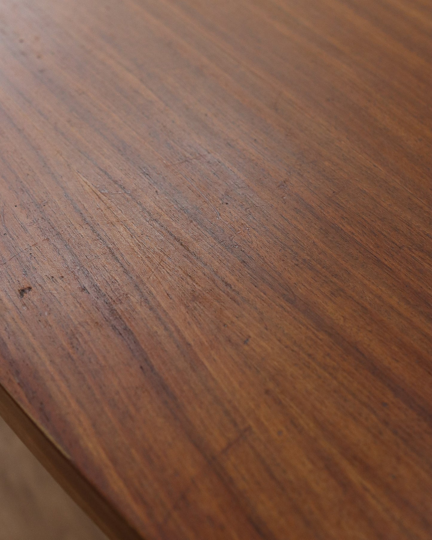 Mid-Century Oval Dining Table by Frystark