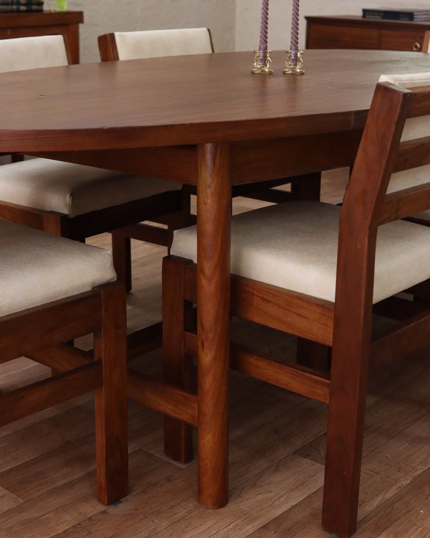 Mid-Century Oval Dining Table by Frystark