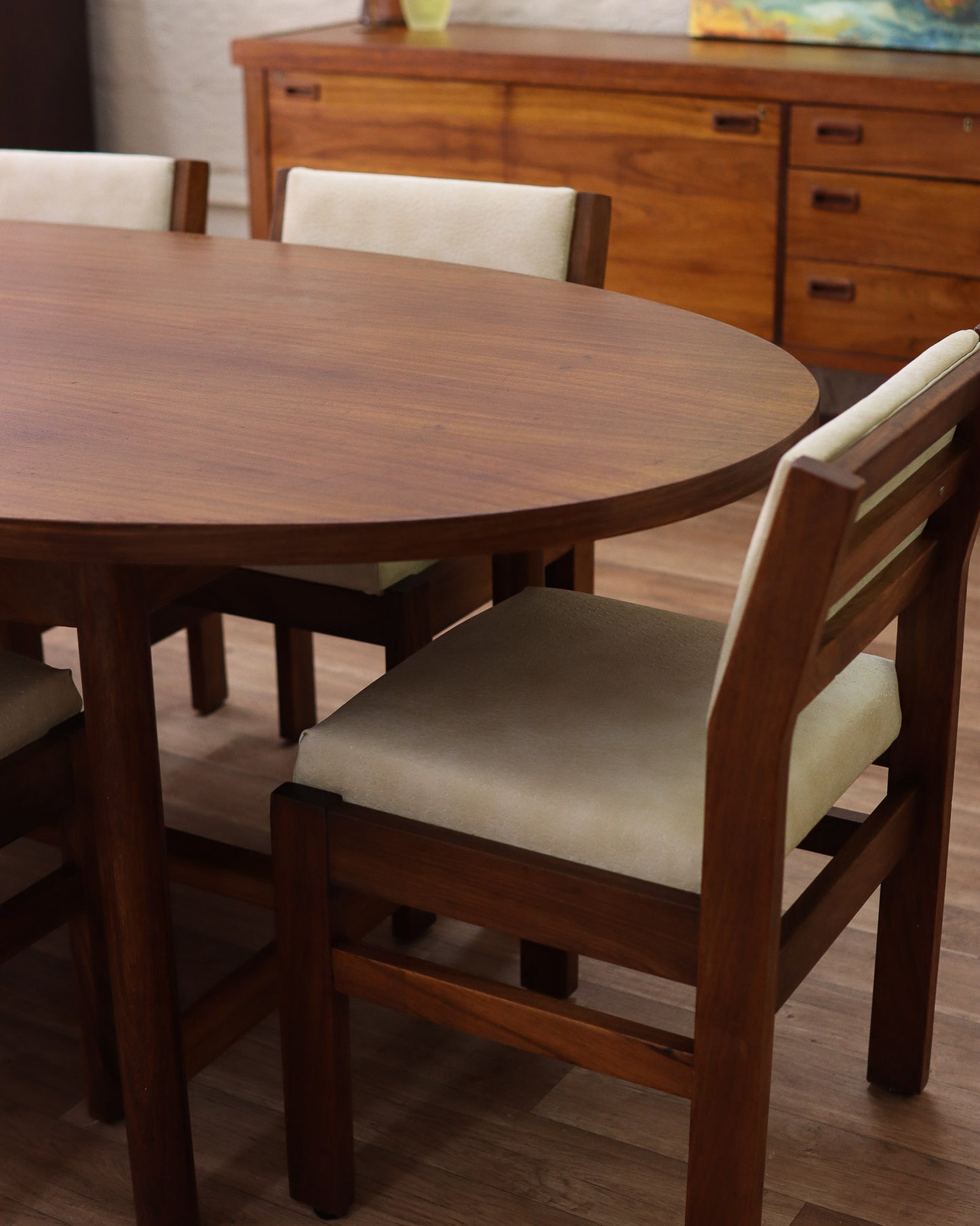 Mid-Century Oval Dining Table by Frystark