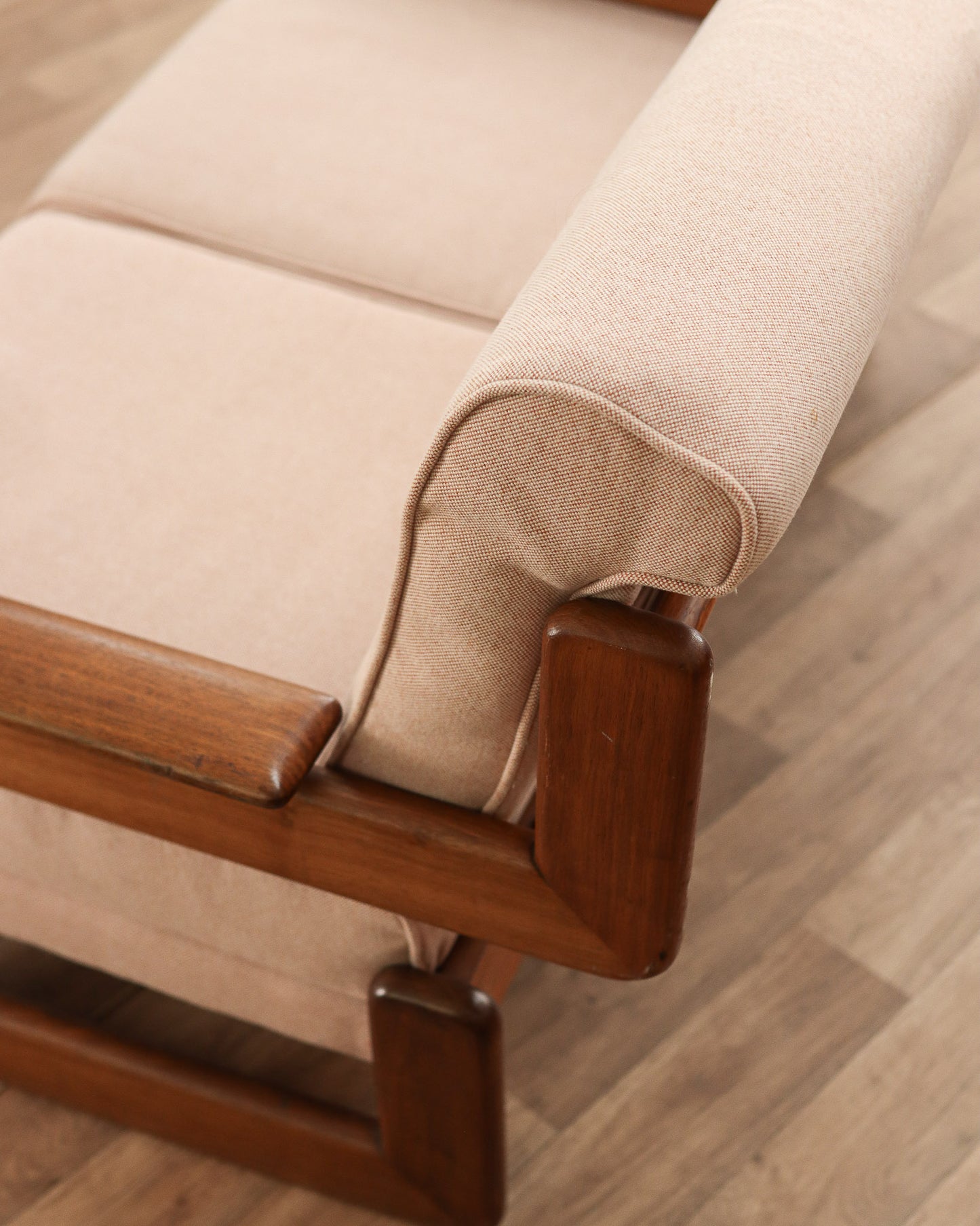 Retro Grafton Everest Couch