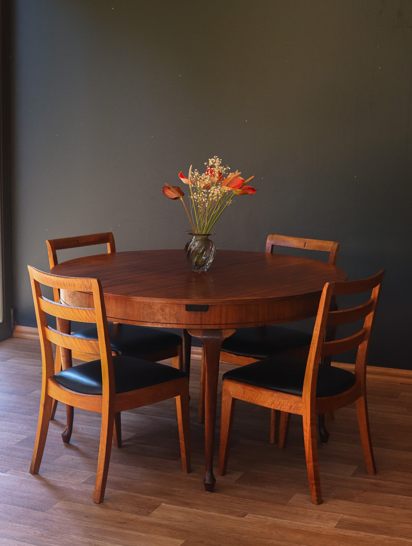 Greaves & Thomas Extendable Dining Table