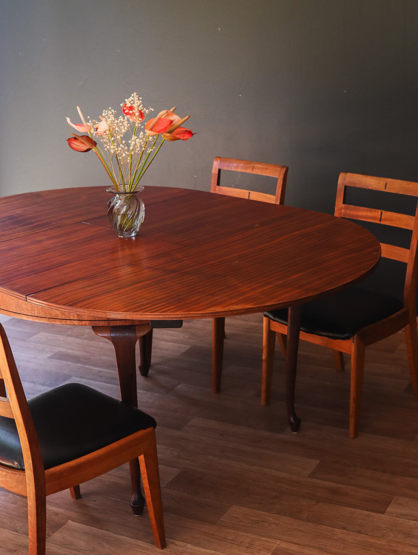 Greaves & Thomas Extendable Dining Table