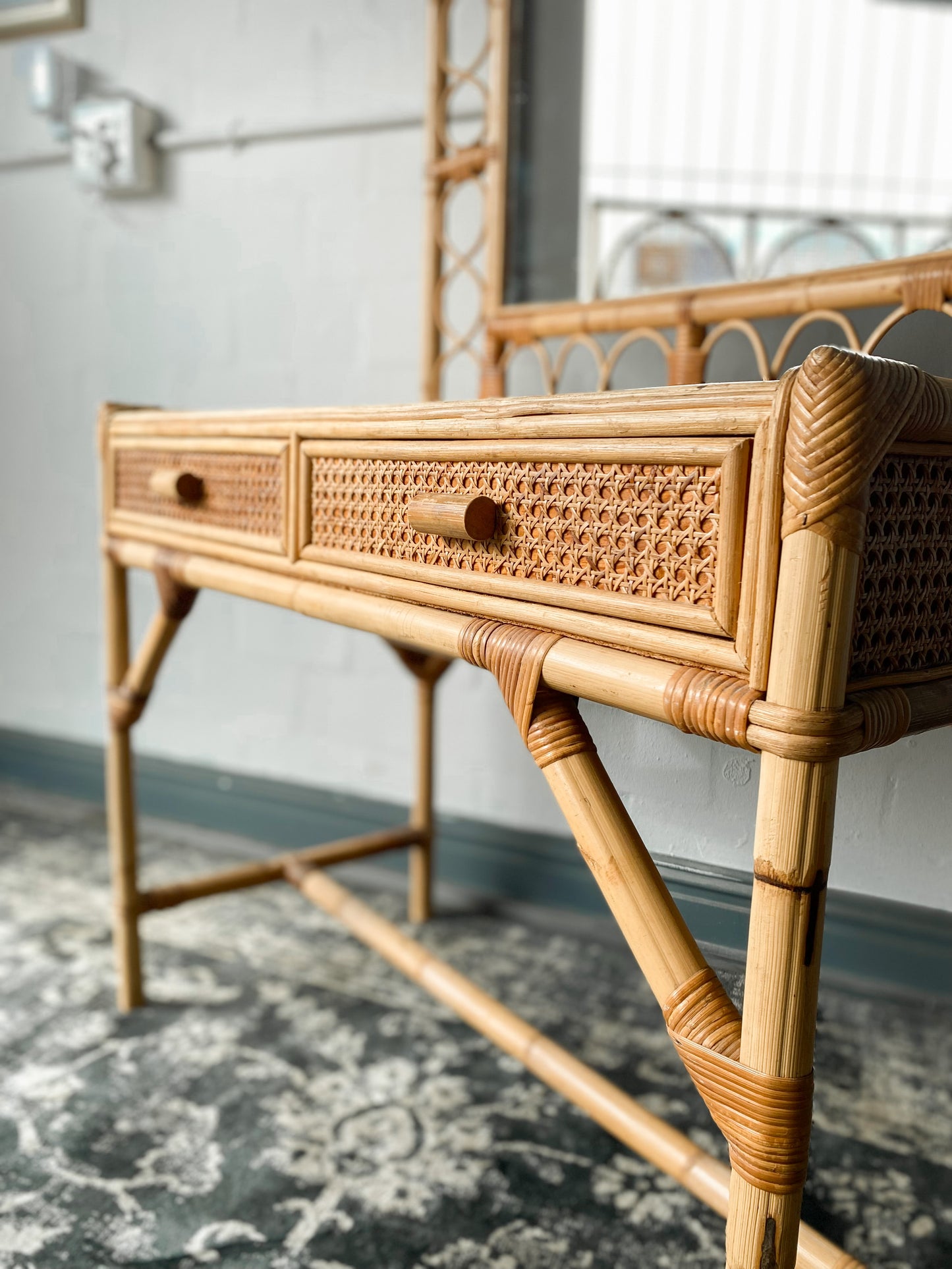 Cane Dresser