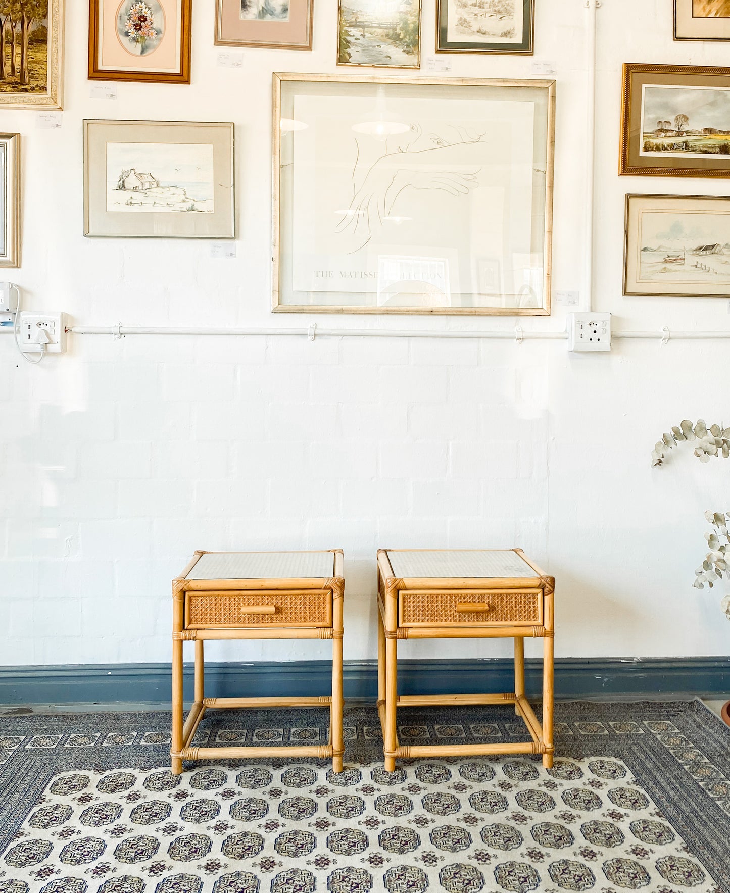 Cane Pedestals