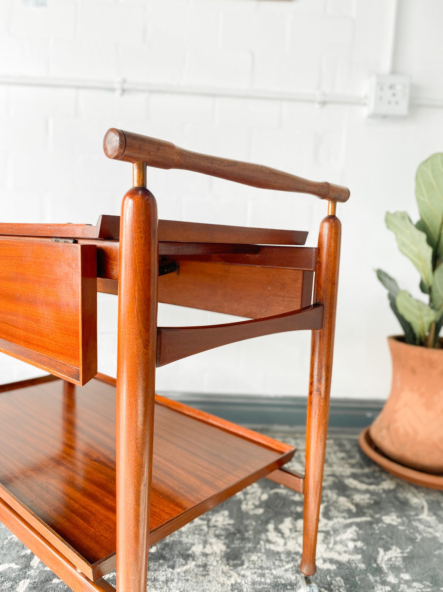 Retro Drinks Trolley