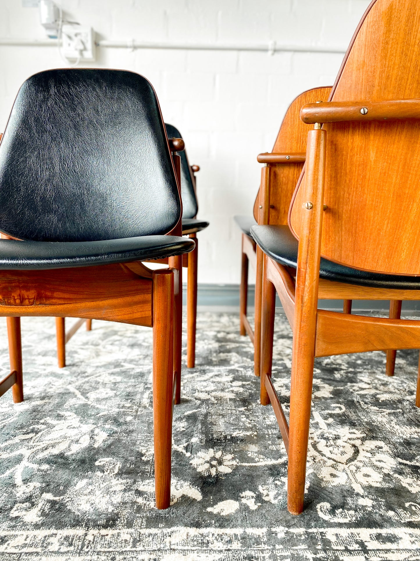Frystark Dining Chairs