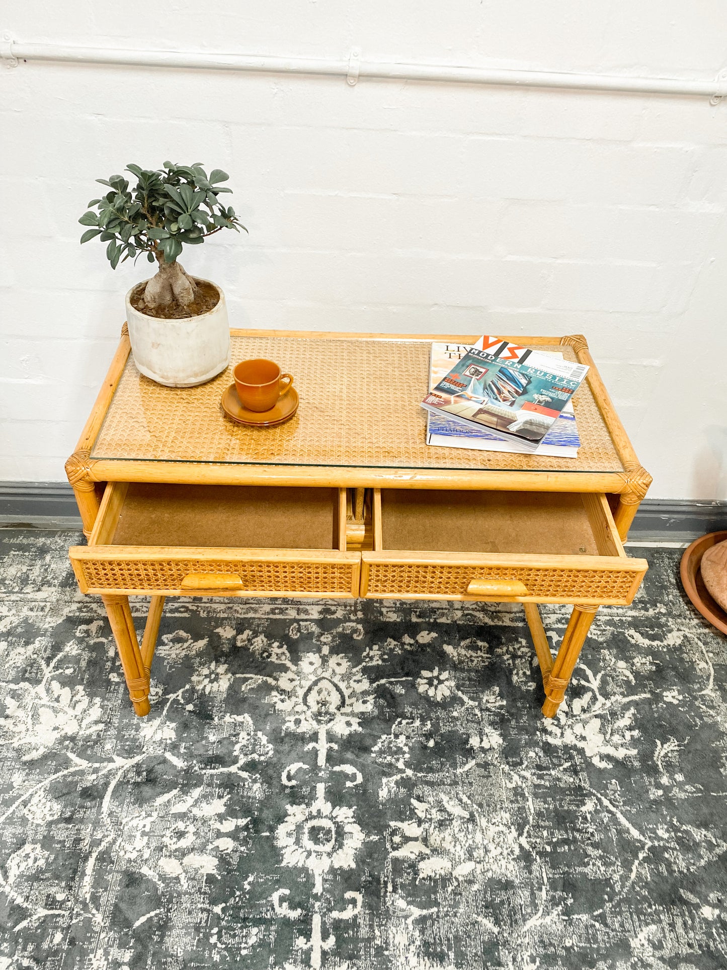 Cane Dresser