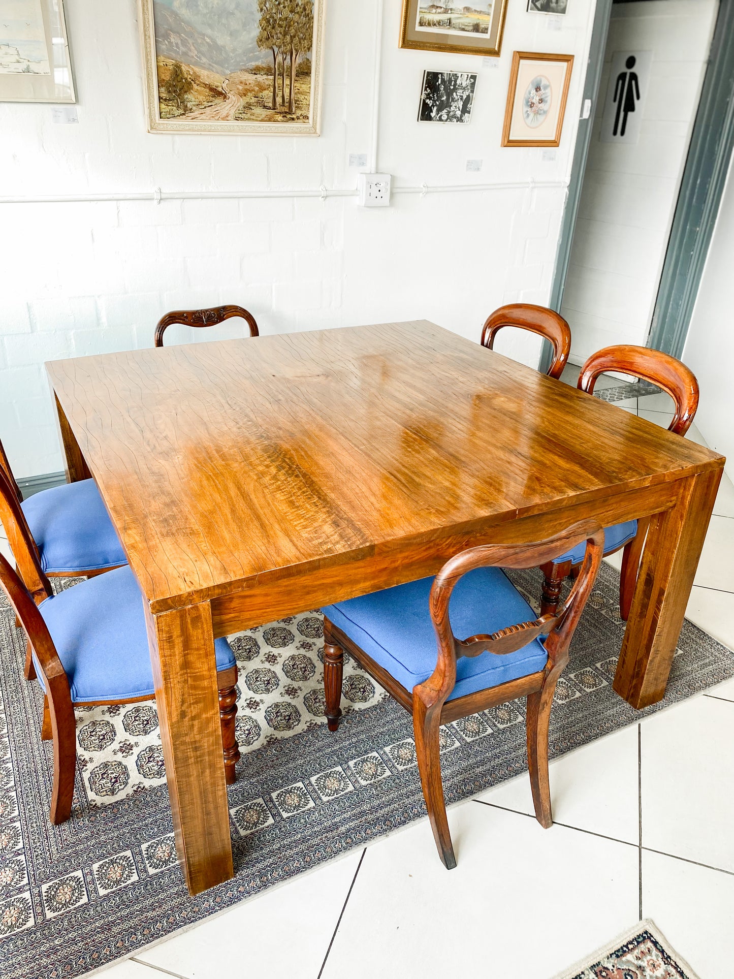 UK Dining Set