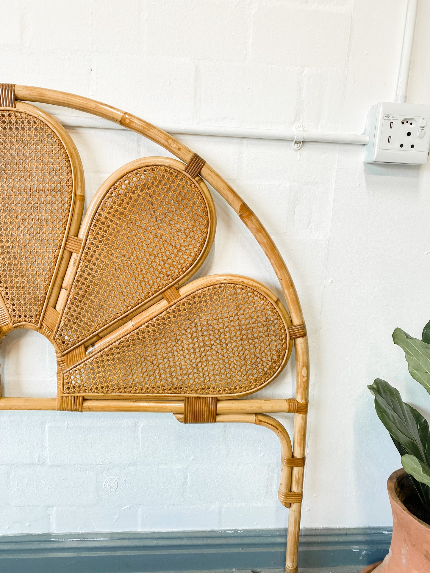 Double Petal Headboard