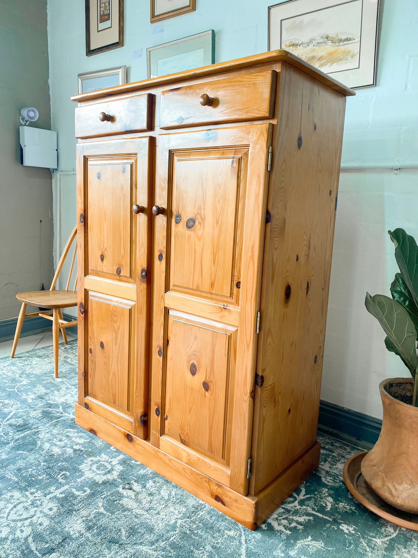Farmstyle Cabinet