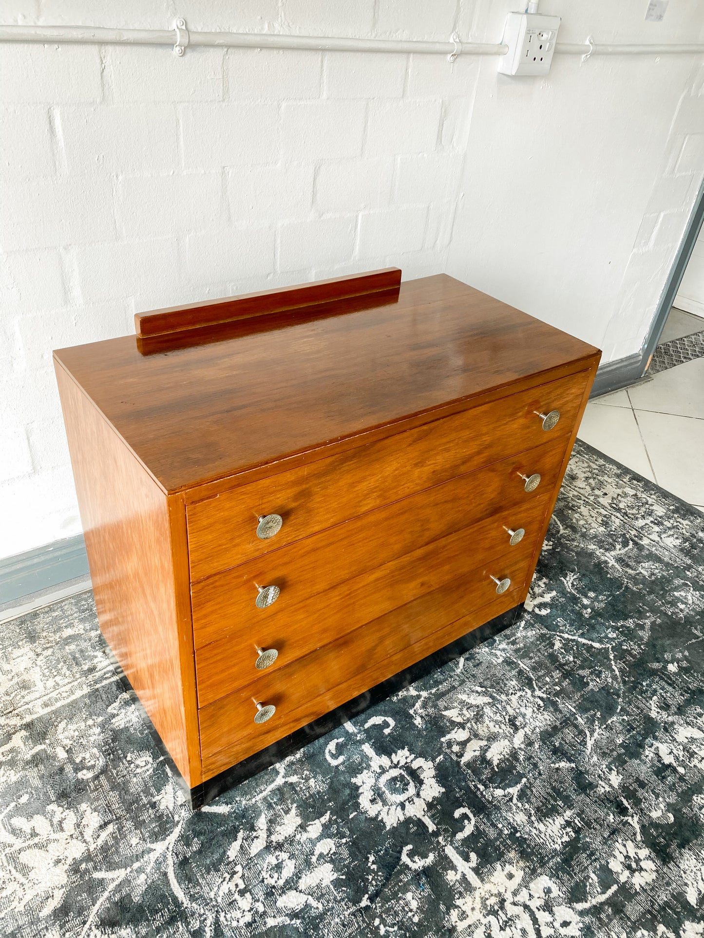 Mid Century Chest of Drawers
