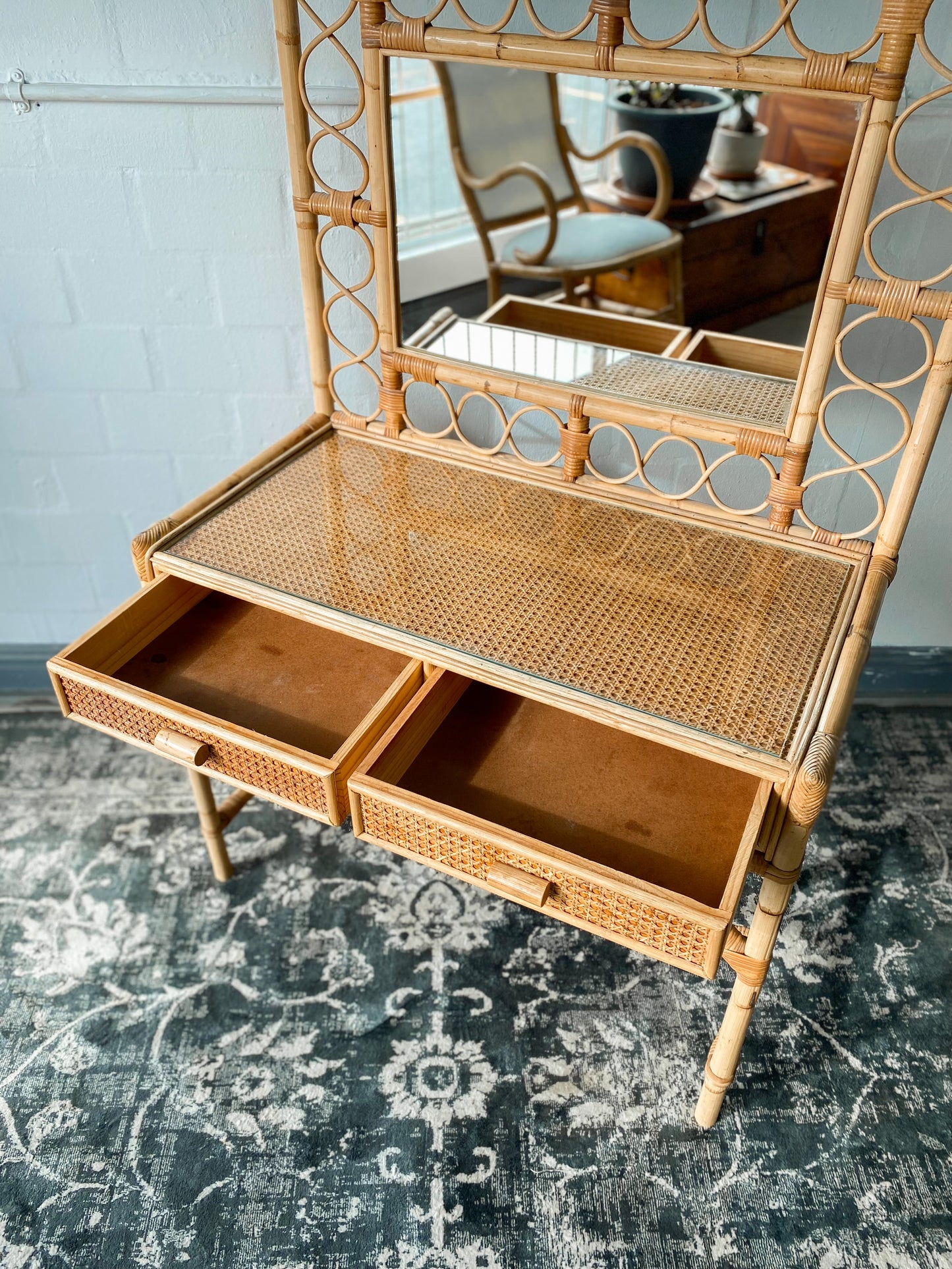 Cane Dresser