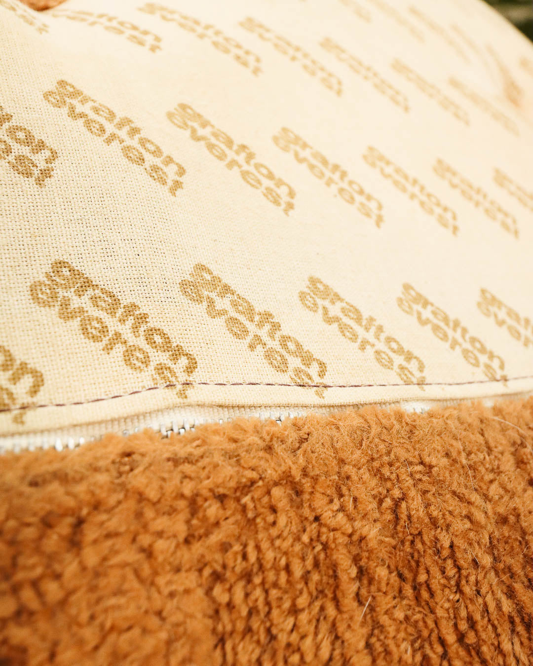 Retro Grafton Everest Swivel Chair