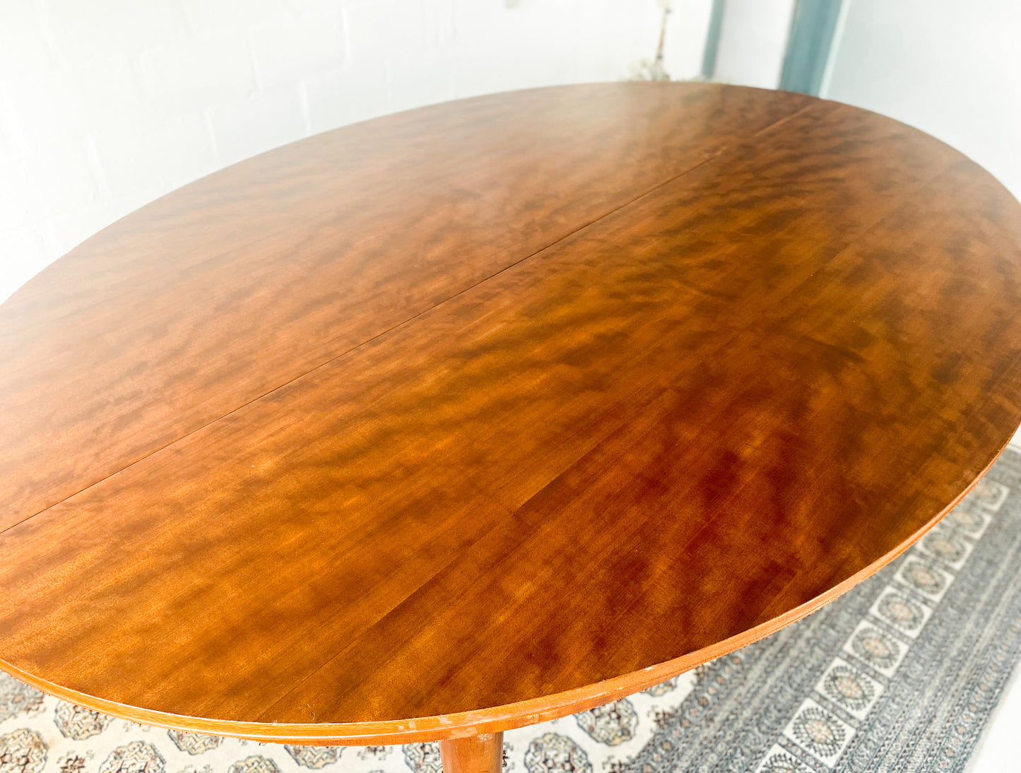 Extendable Dining Table