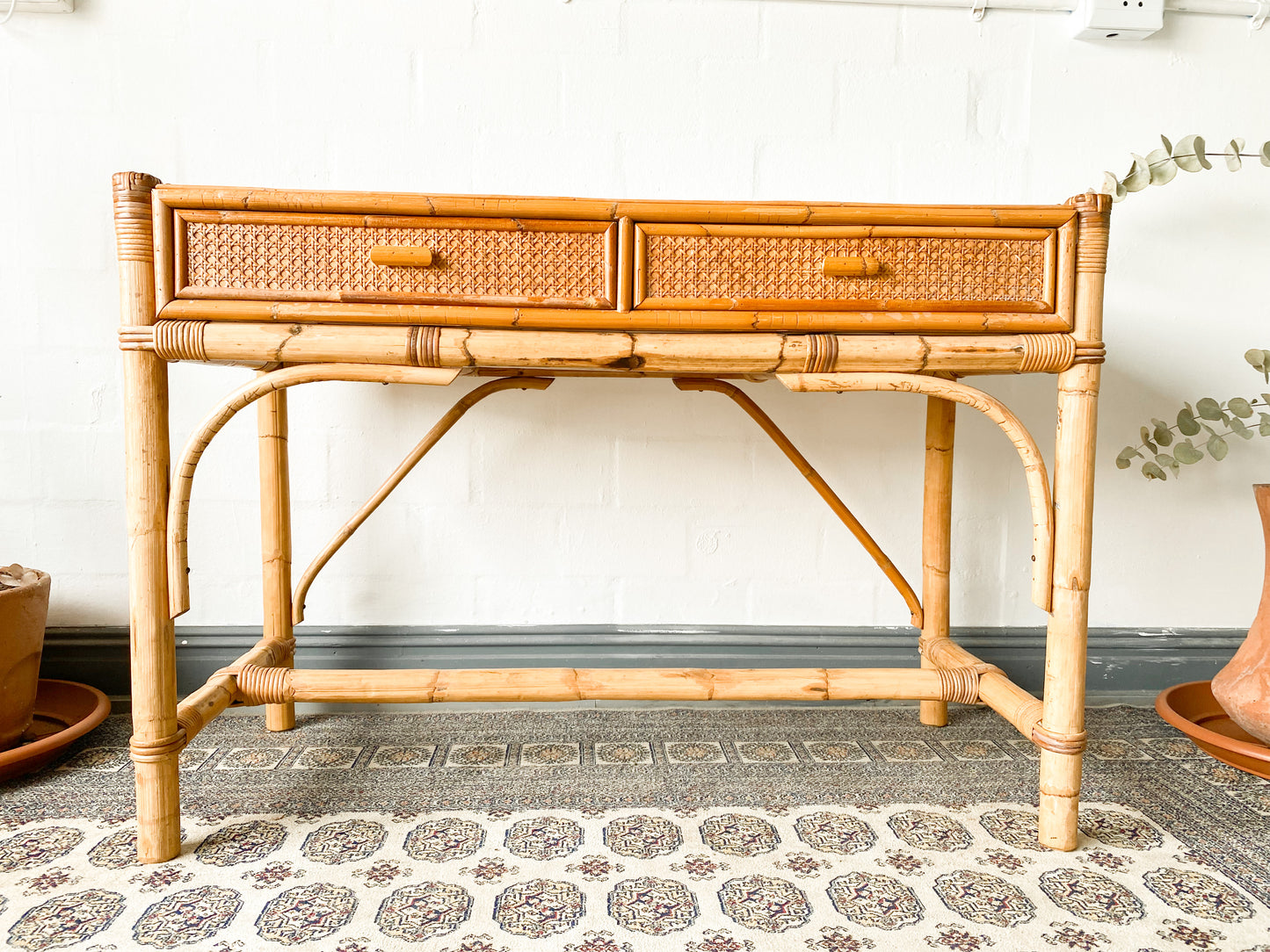 Cane Dresser