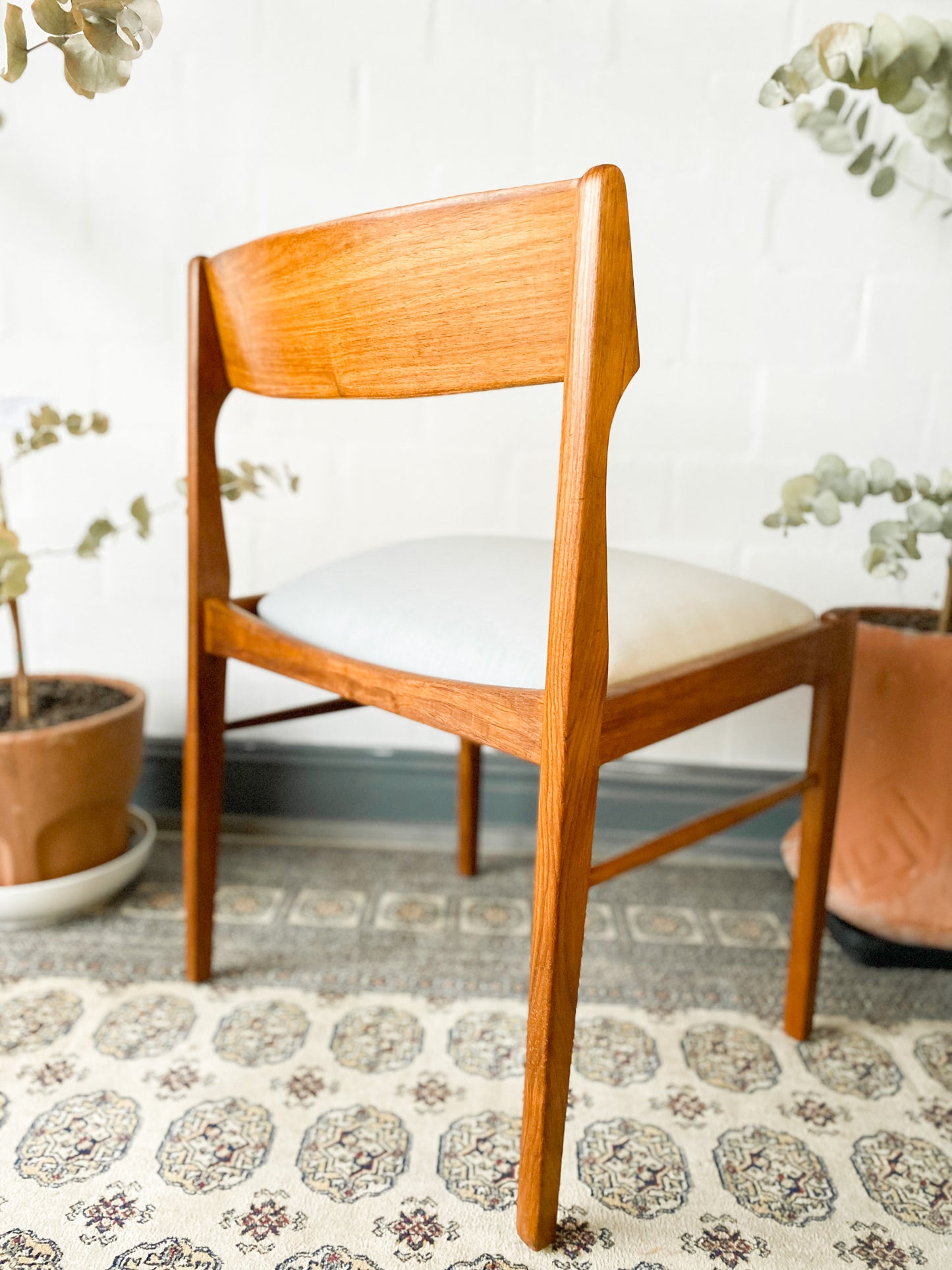 Set of 4 Greaves and Thomas Dining Chairs
