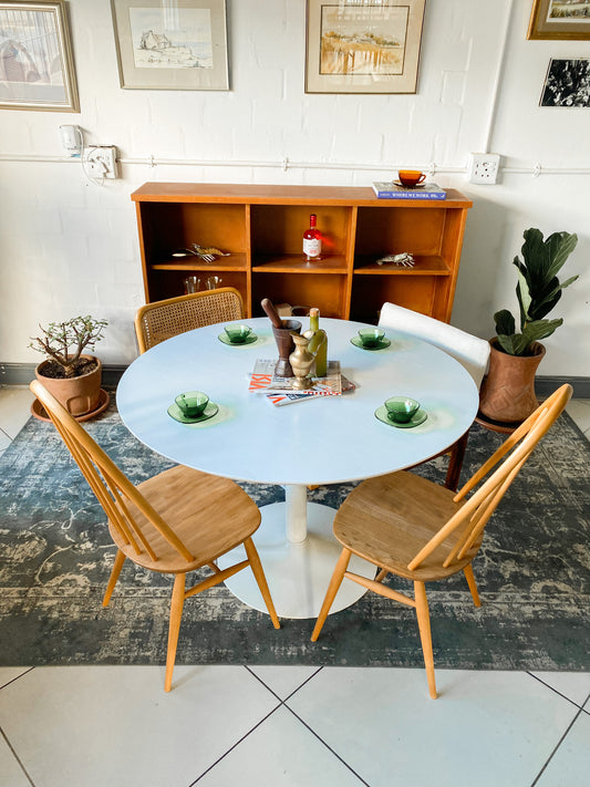 Tulip Style Dining Table