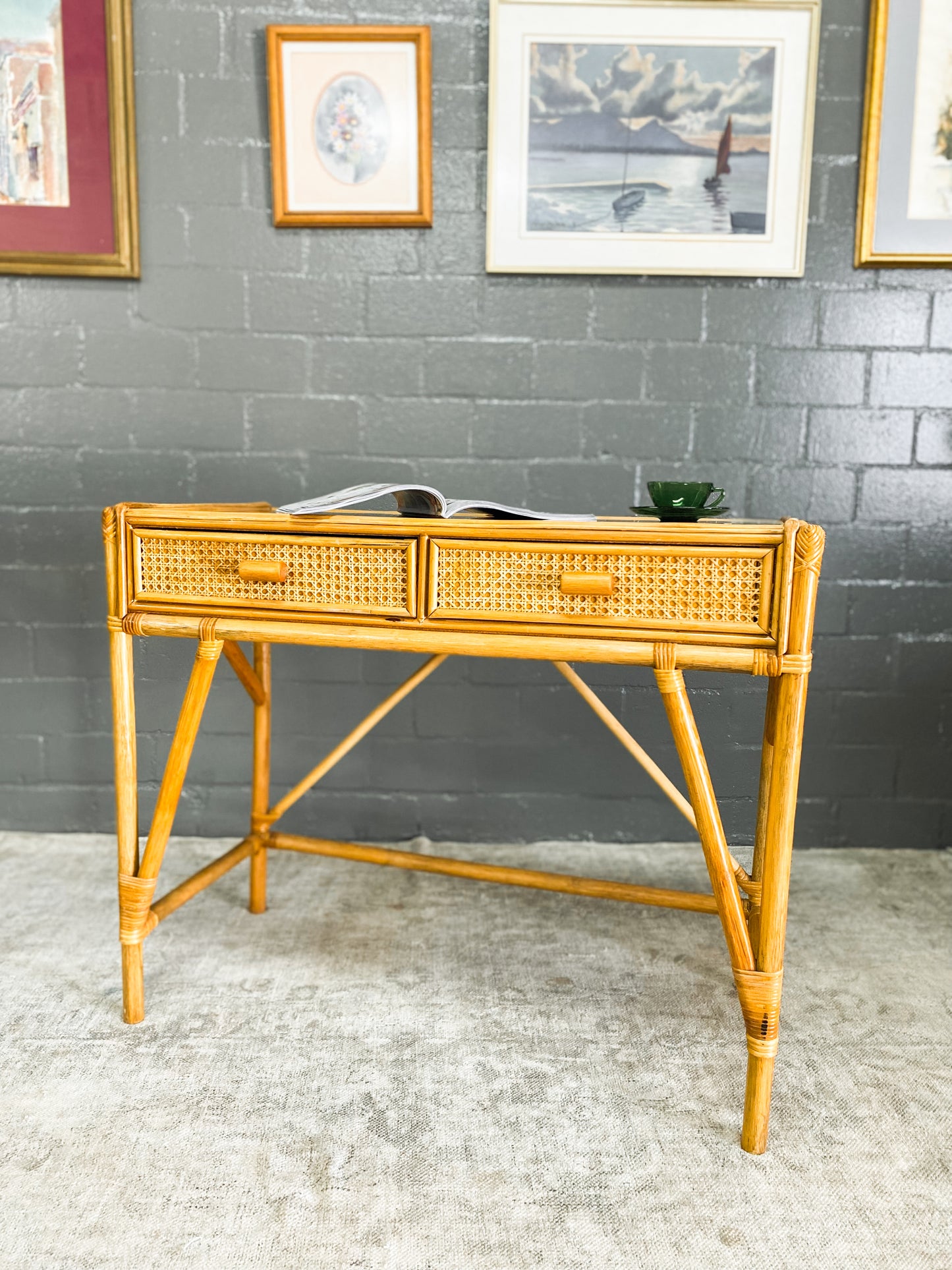 Cane Dresser