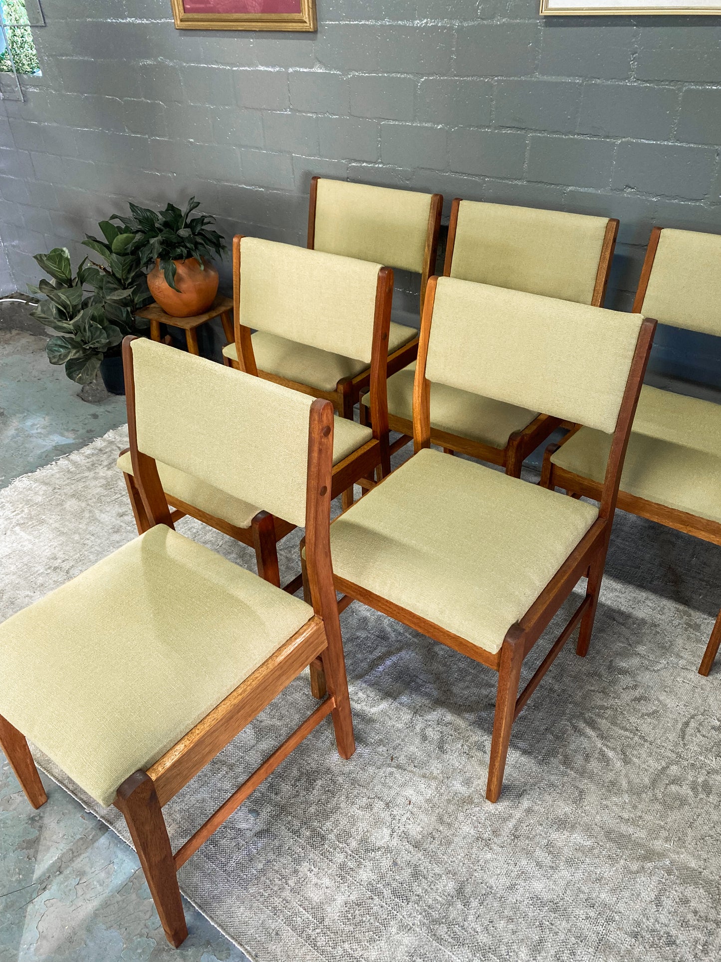 Set of 6 Mid Century Dining Chairs