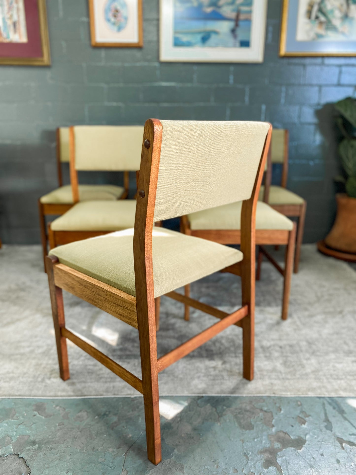Set of 6 Mid Century Dining Chairs
