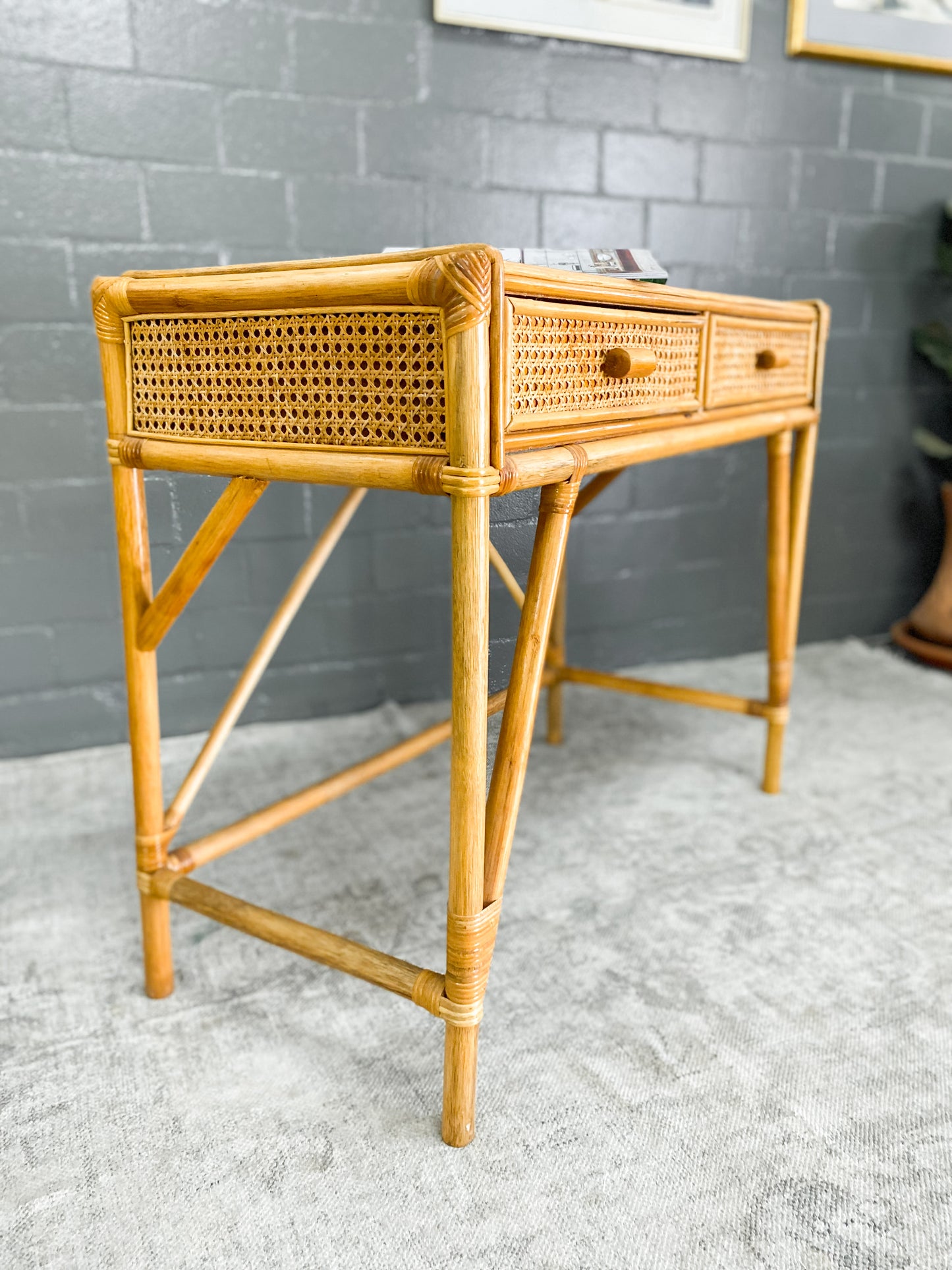 Cane Dresser