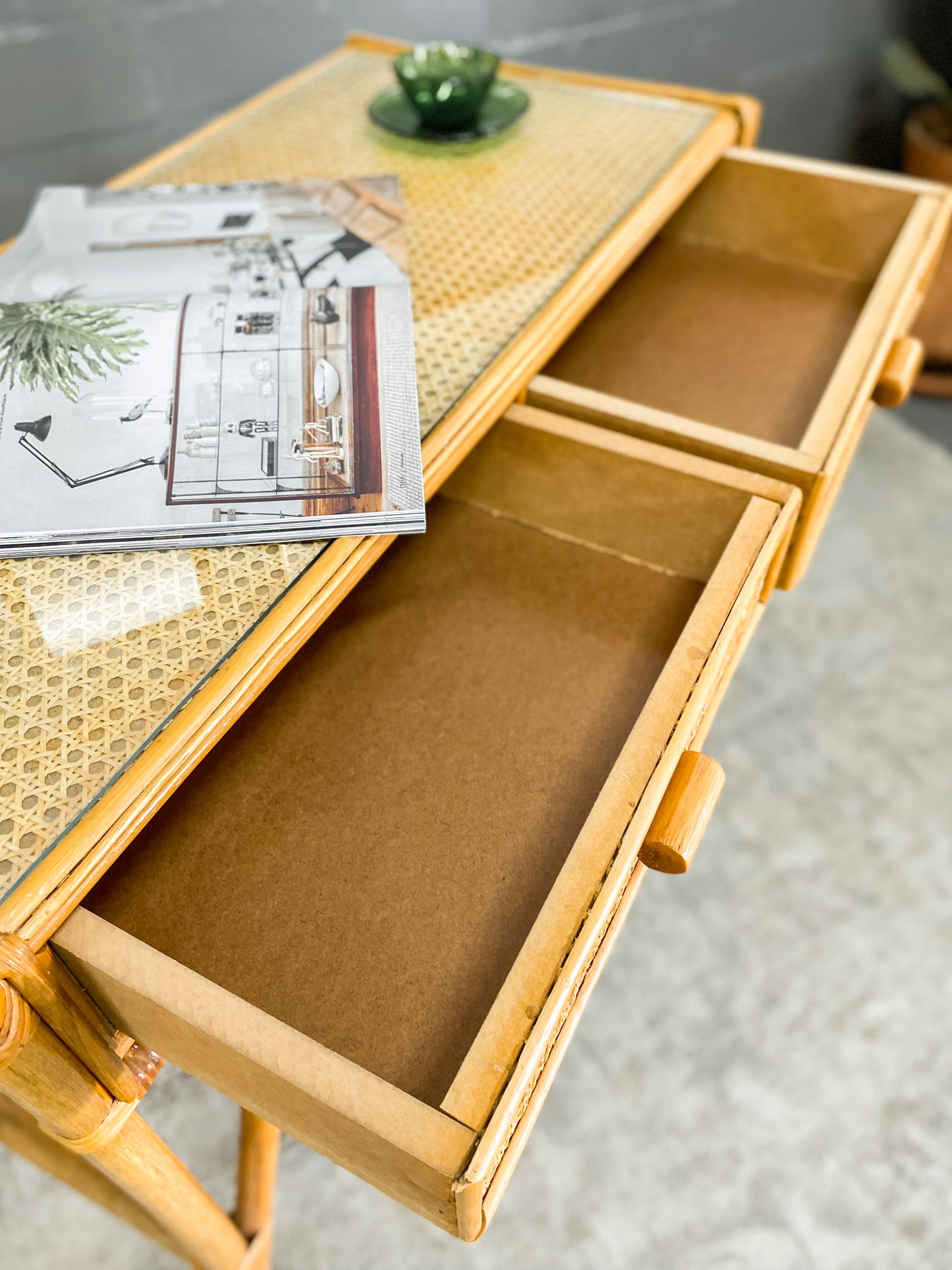 Cane Dresser