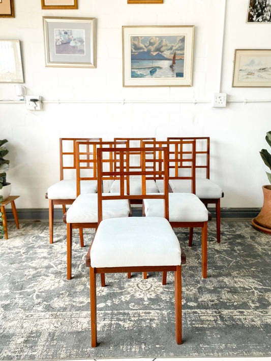 Set of 6 Mid-Century Dining Chairs