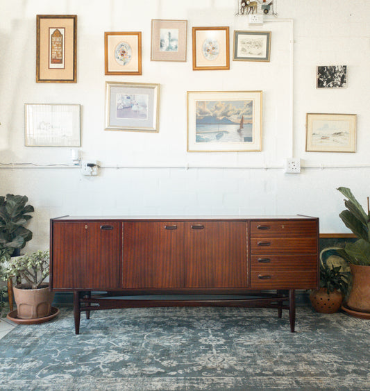 Frystark Sideboard