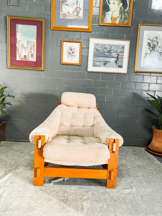 Grafton Everest Sling Armchair