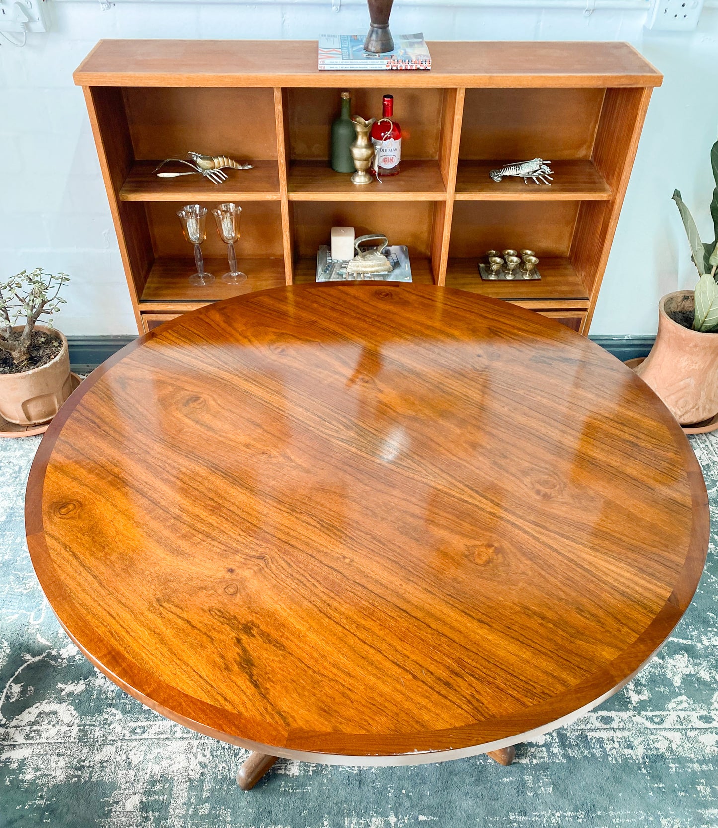 Binnenhuis Dining Table by EE Meyer
