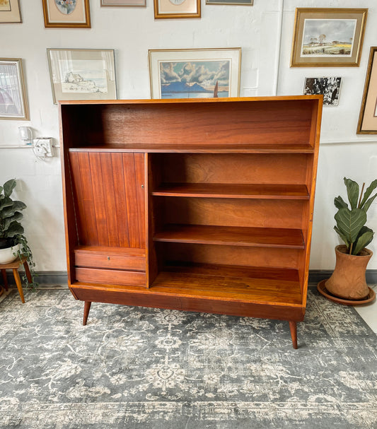 Mid-Century Display Cabinet and Shelf