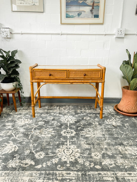 Cane Dresser