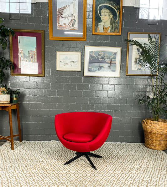 Zodiac Swivel Tub Chair