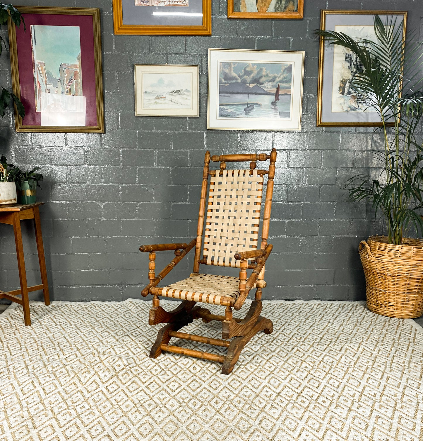 Early 20th Century American Rocking Chair