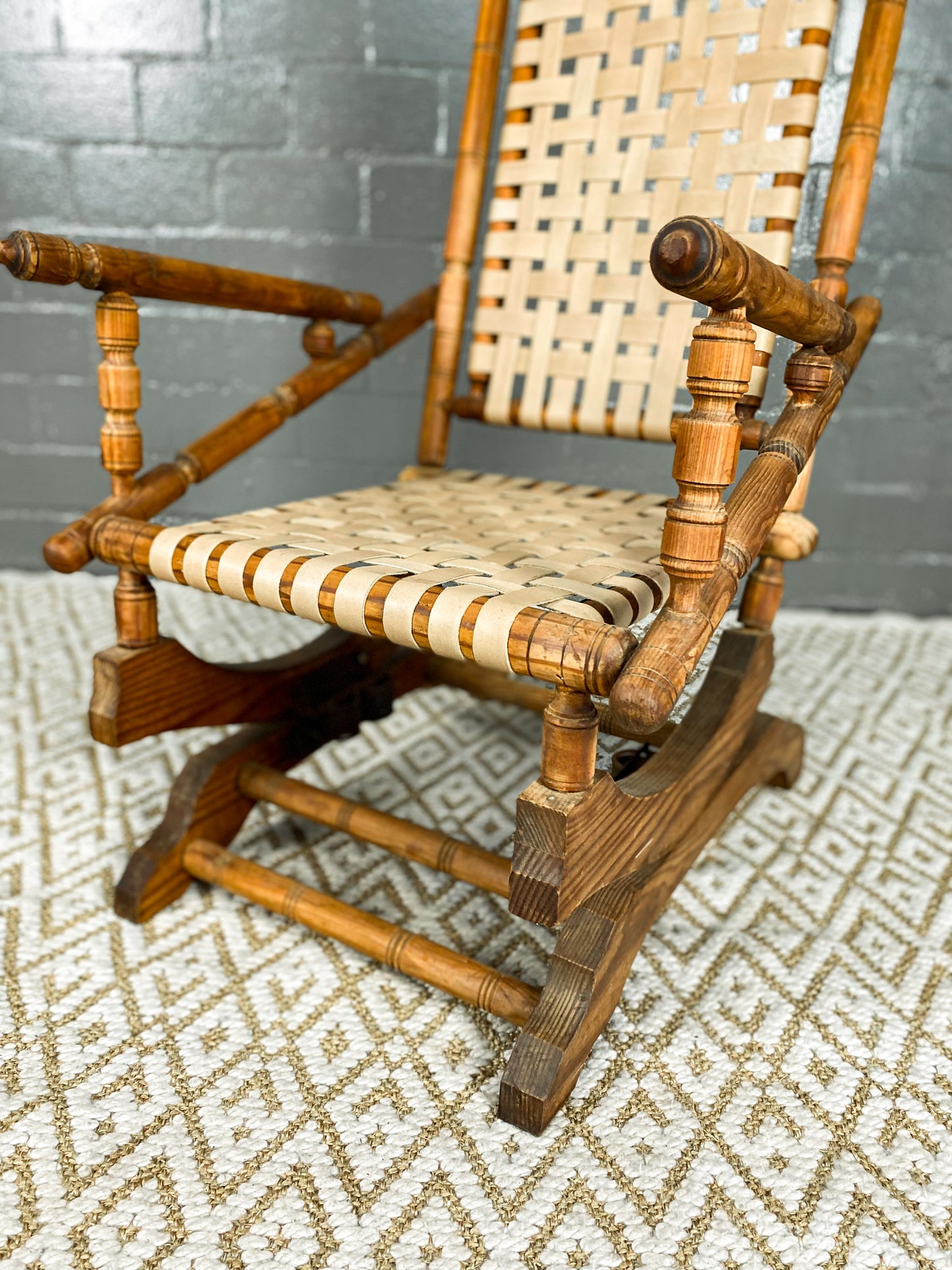 Early 20th Century American Rocking Chair