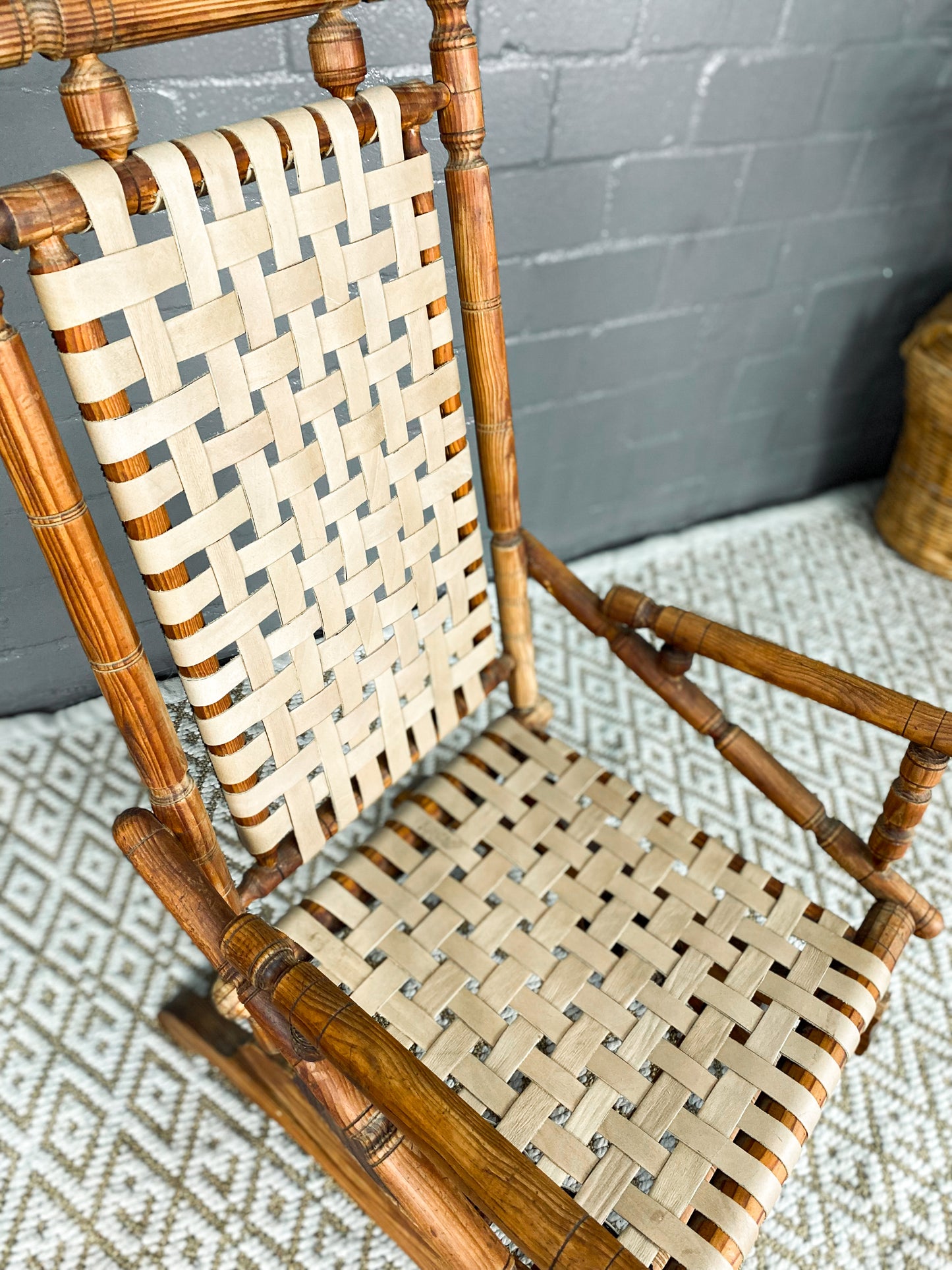 Early 20th Century American Rocking Chair