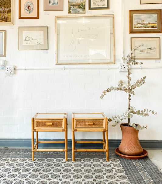 Cane Pedestals