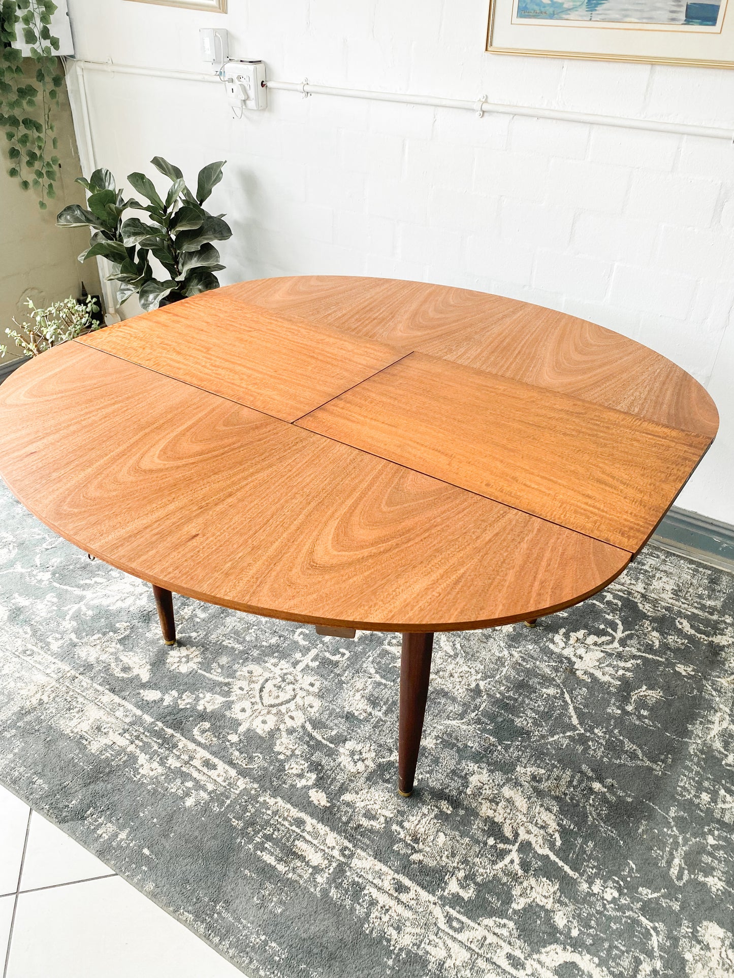 Greaves and Thomas Extendable Dining Table