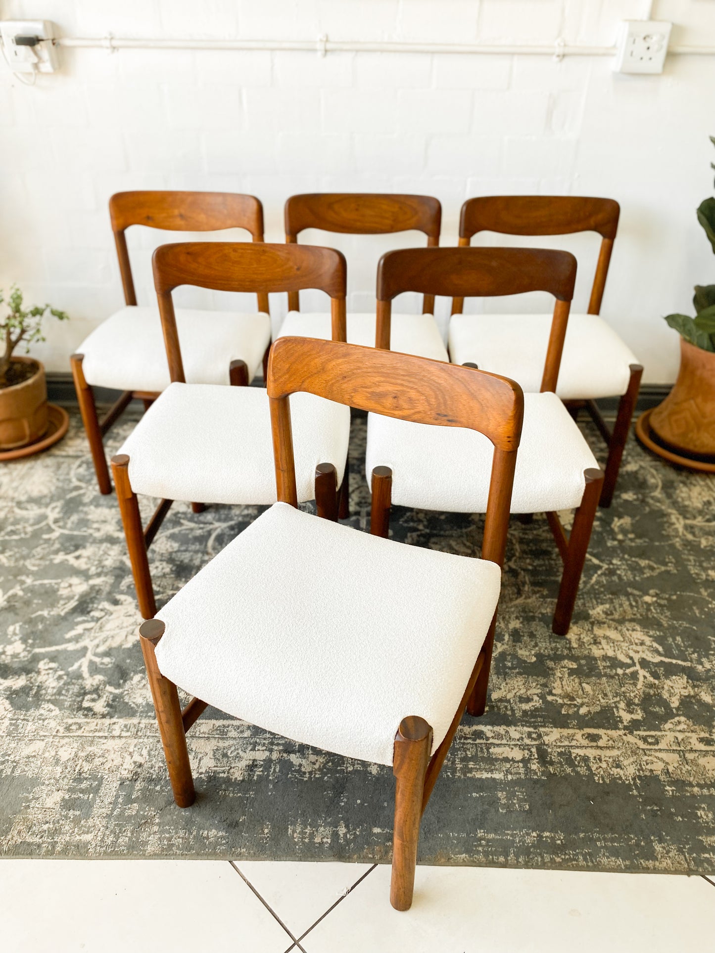 Set of 6 Kiaat Artecasa Dining Chairs