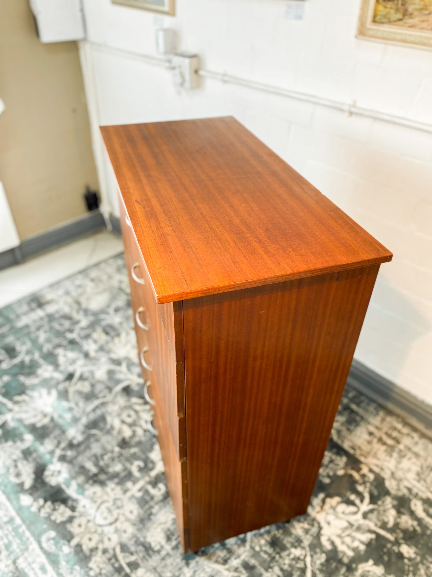 Mid Century Chest of Drawers