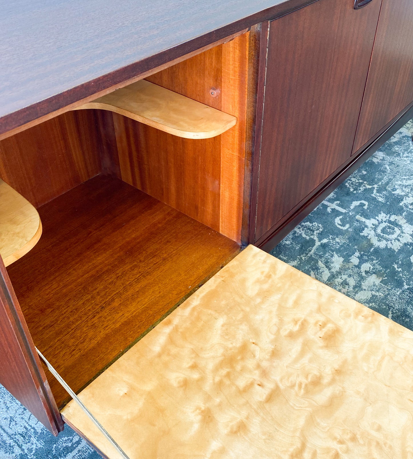 Frystark Sideboard