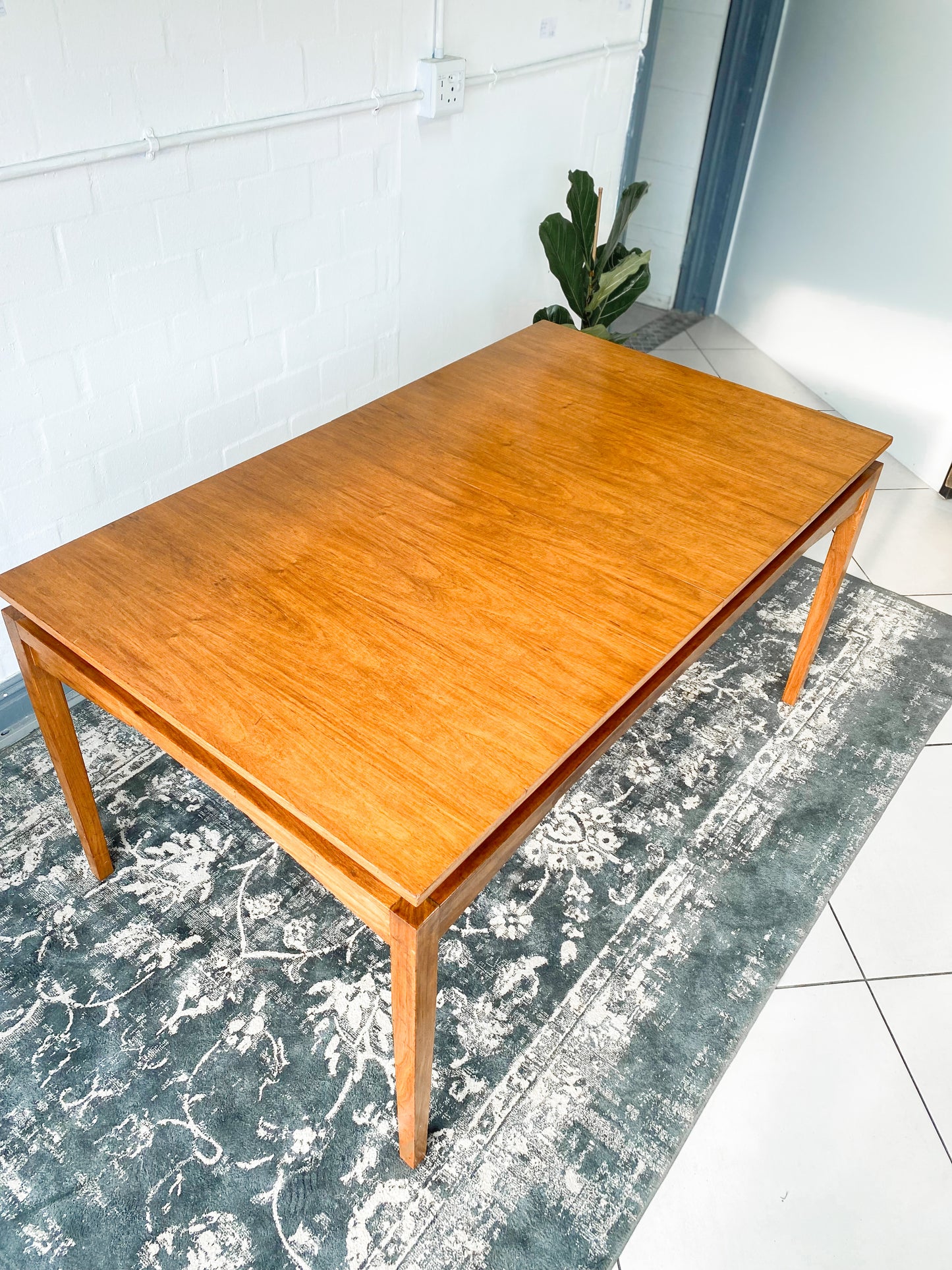 Kiaat Extendable Dining Table