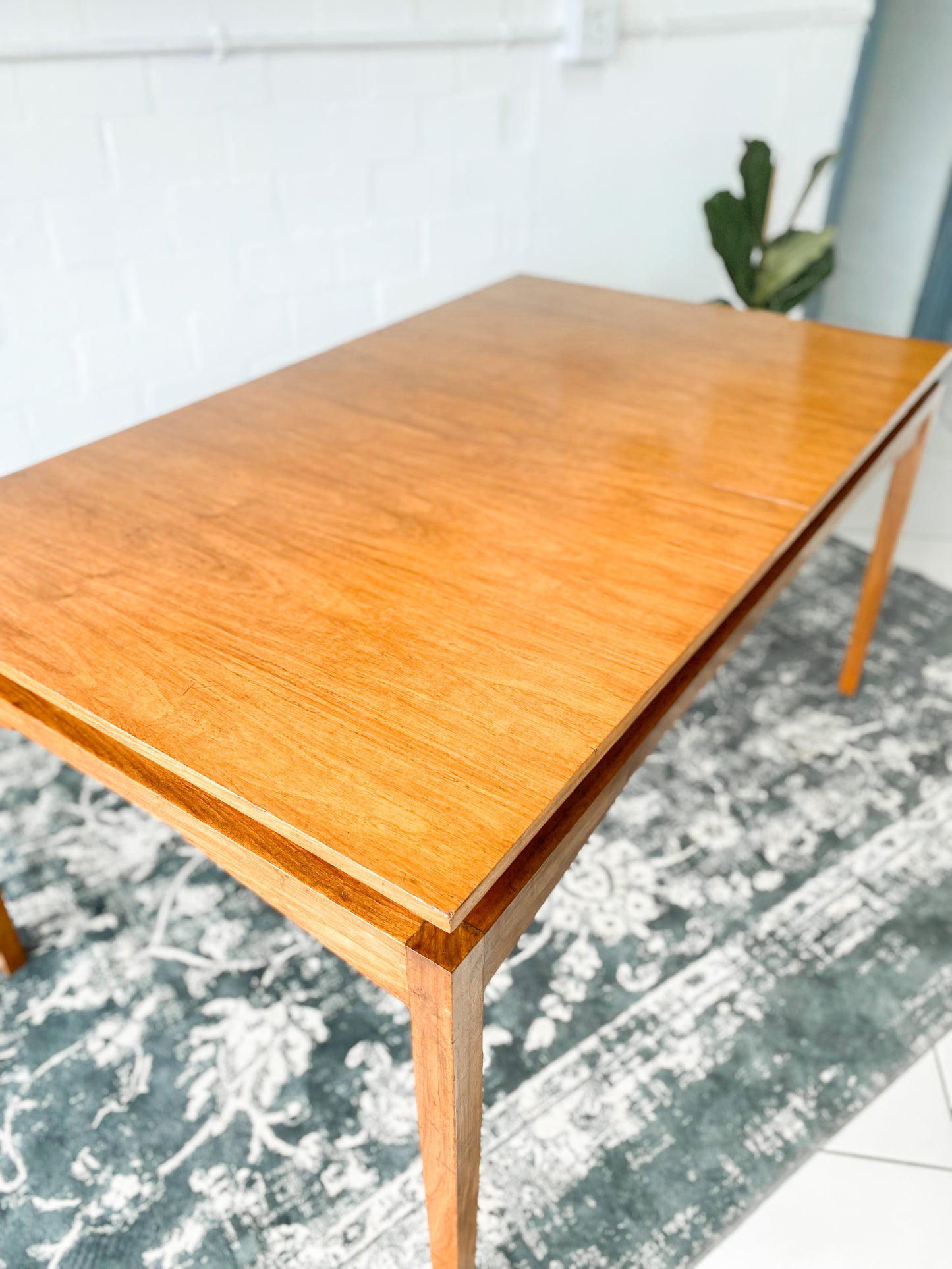 Kiaat Extendable Dining Table