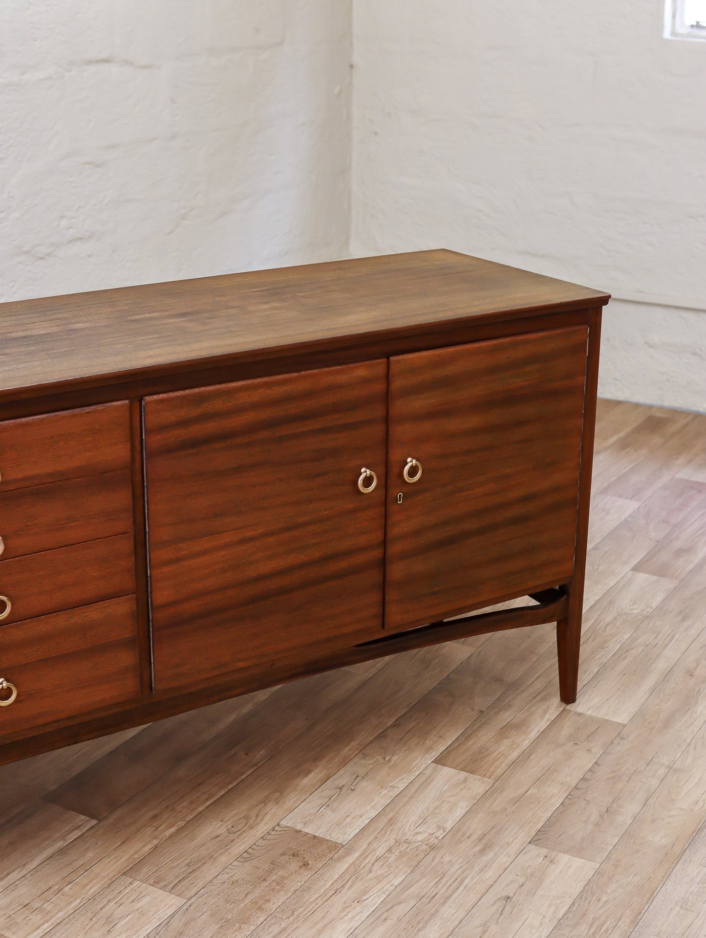 DS Vorster Sideboard