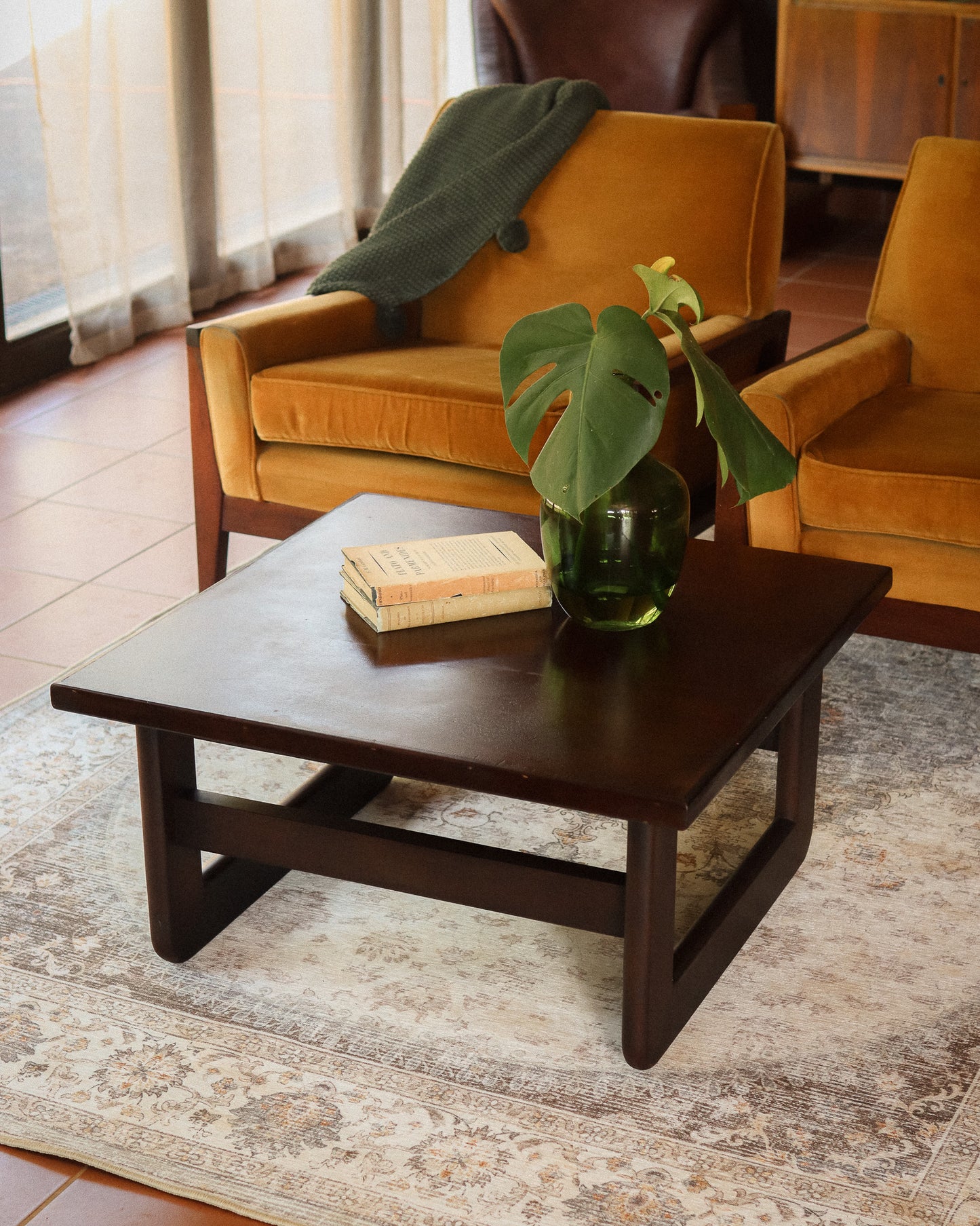 Retro Grafton Everest Coffee Table